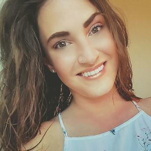 Meet your Posher, Holly